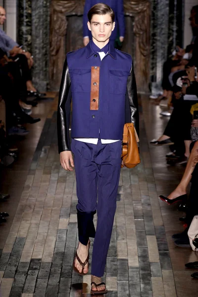 Look 33
